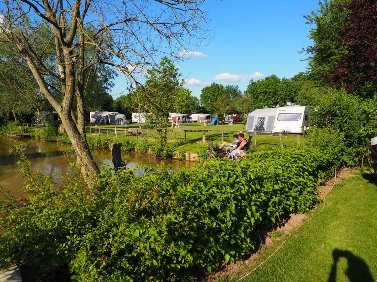 Chalet - Camping 'T Dekske Wintelre Ngoại thất bức ảnh